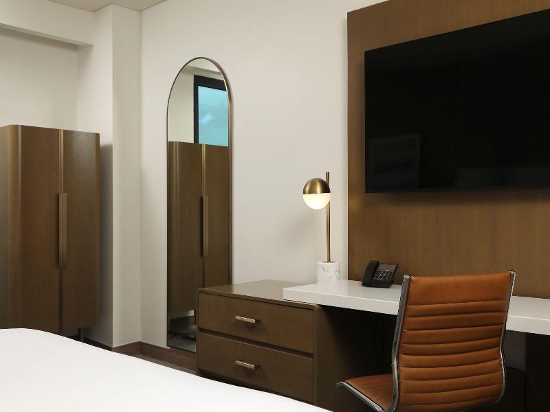 Courtyard By Marriott Santo Domingo Piantini image