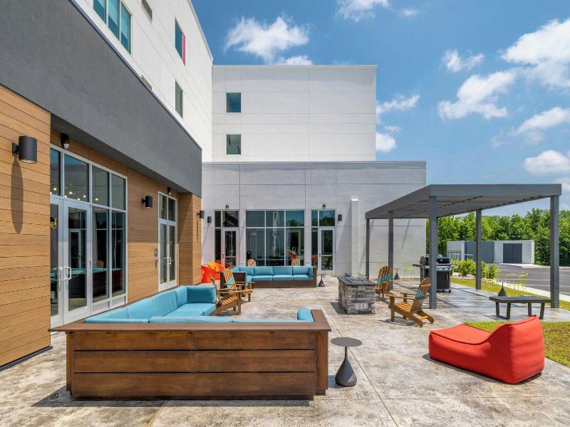 Aloft Florence image