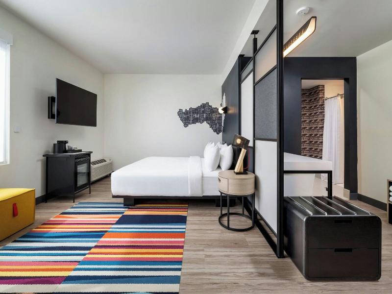 Aloft Florence image