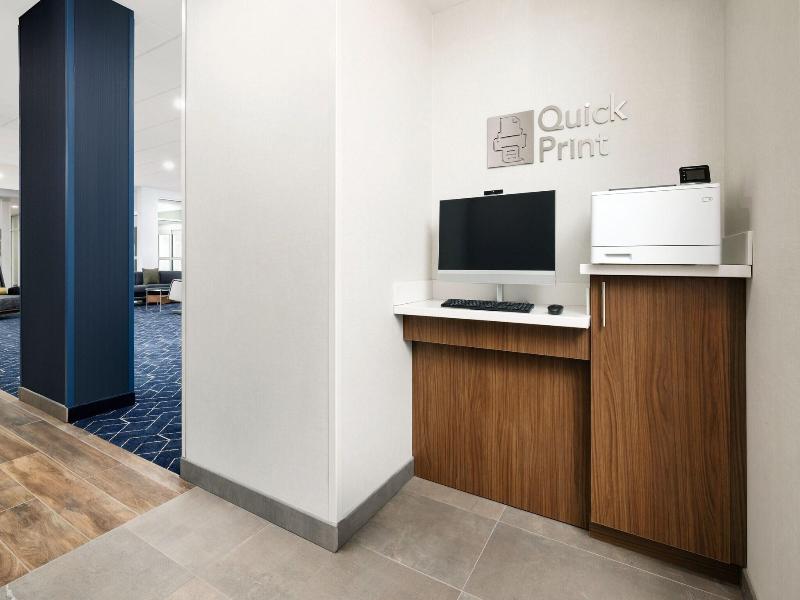Courtyard By Marriott New Castle image