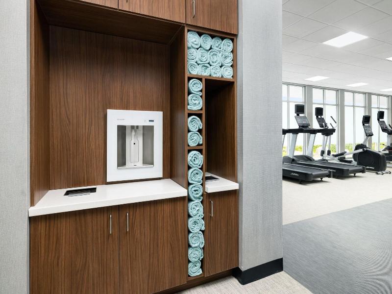 Courtyard By Marriott New Castle image