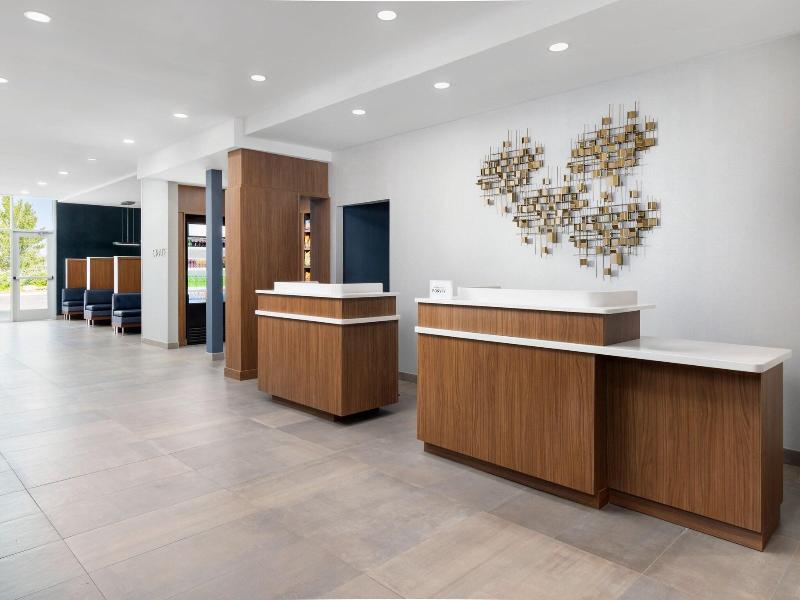 Courtyard By Marriott New Castle image