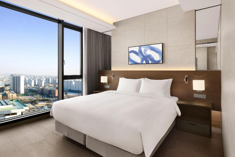 Four Points By Sheraton Suwon image