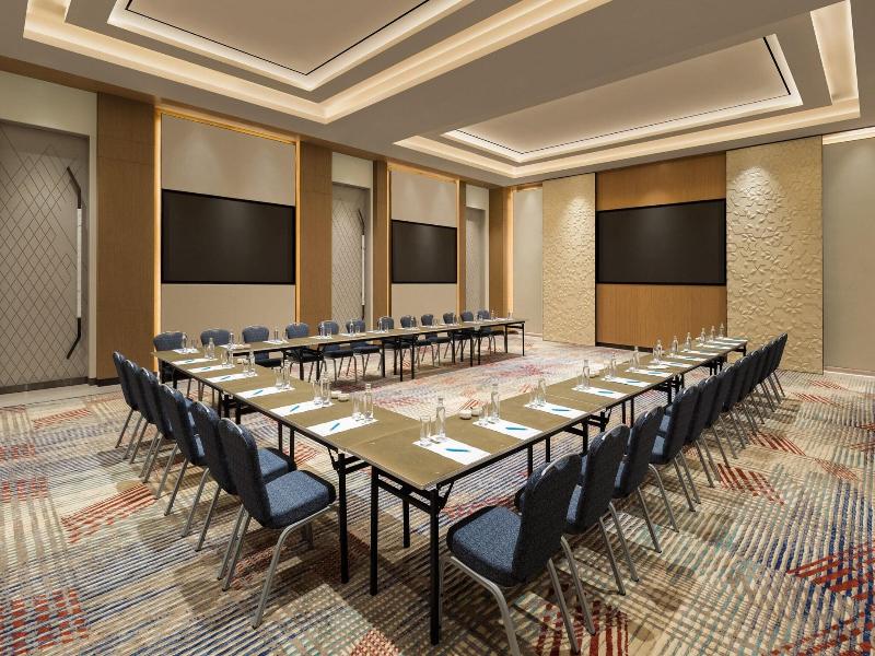 Fairfield By Marriott Mumbai International Airport image