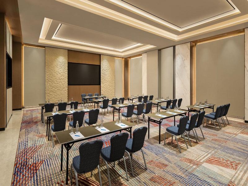 Fairfield By Marriott Mumbai International Airport image