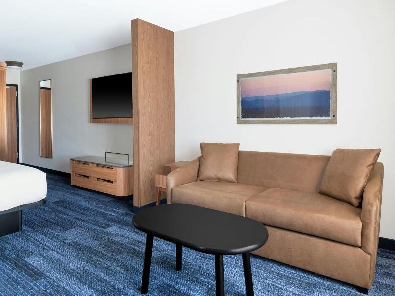 Fairfield Inn Suites By Marriott Norfolk image