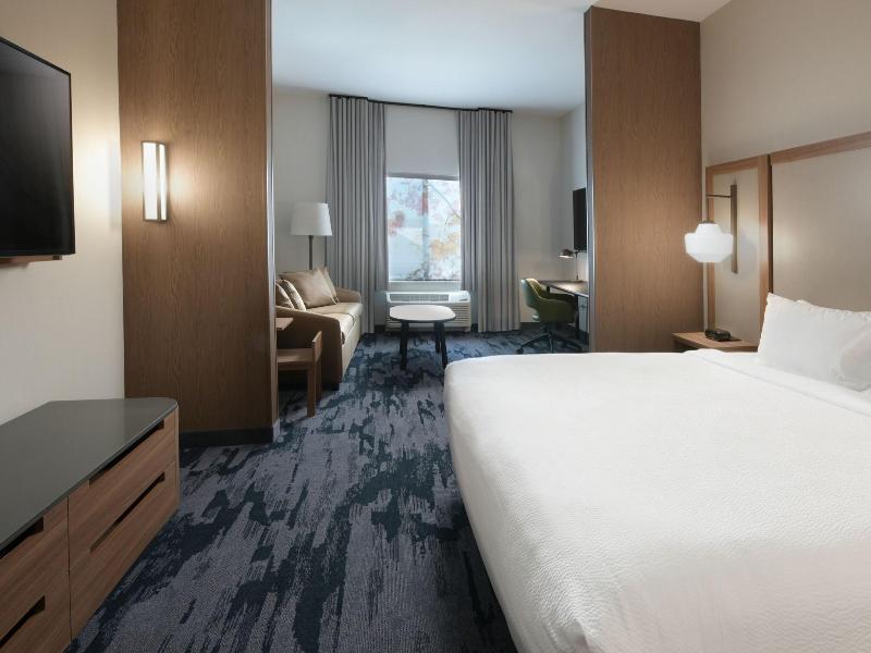 Fairfield Inn Suites By Marriott Norfolk image