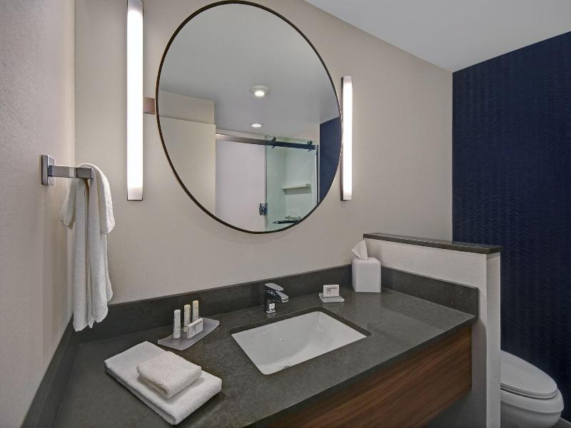 Fairfield Inn Suites By Marriott Norfolk image