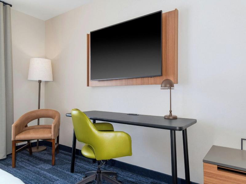 Fairfield Inn Suites By Marriott Norfolk image
