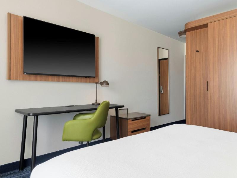 Fairfield Inn Suites By Marriott Norfolk image