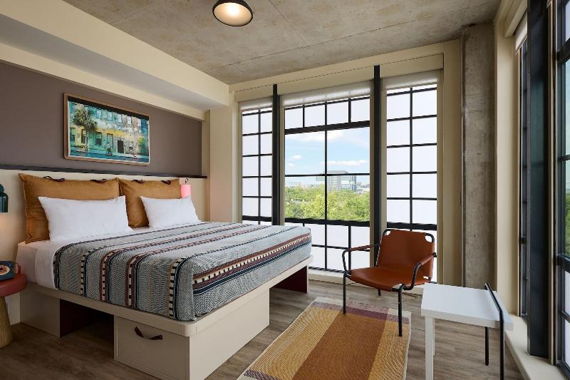 Moxy Charleston Downtown image