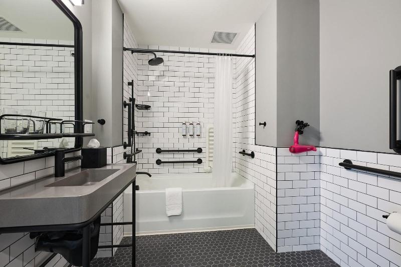 Moxy Charleston Downtown image