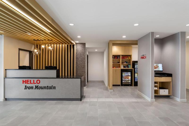 Towneplace Suites By Marriott Iron Mountain image