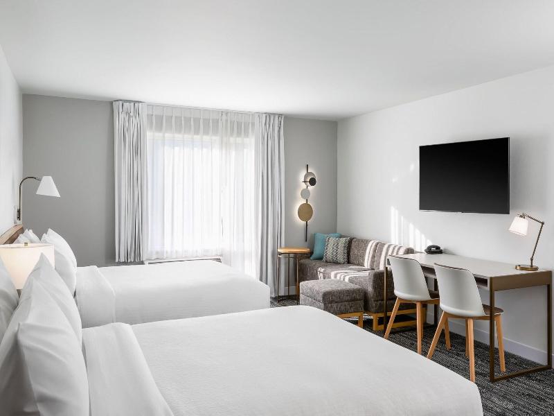 Towneplace Suites By Marriott Iron Mountain image