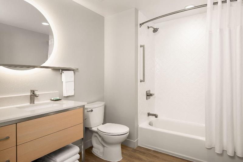 Towneplace Suites By Marriott Iron Mountain image