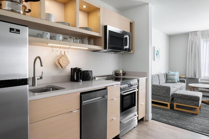 Towneplace Suites By Marriott Iron Mountain image