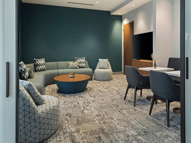 Courtyard By Marriott St Paul Downtown