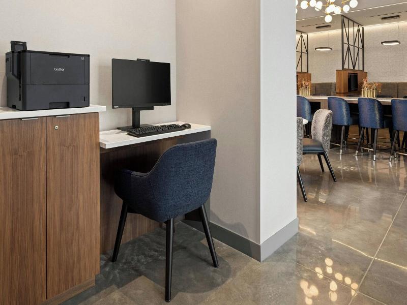 Courtyard By Marriott St Paul Downtown