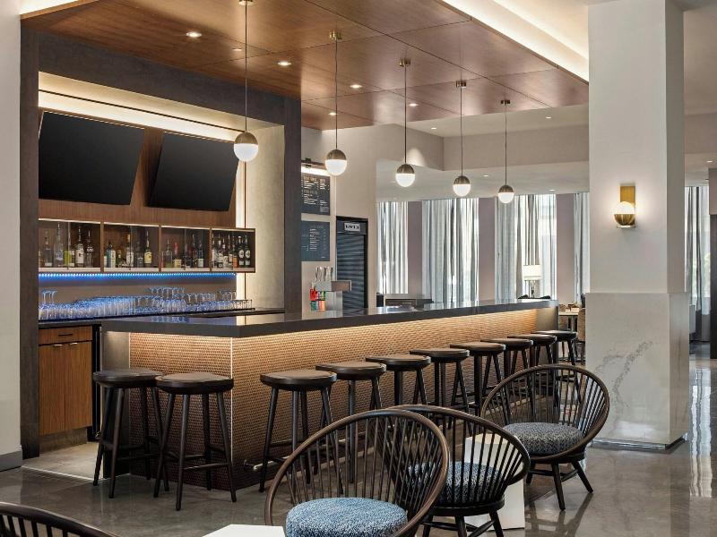 Courtyard By Marriott St Paul Downtown