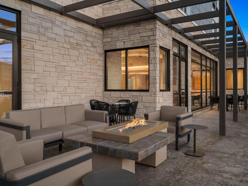 Springhill Suites By Marriott Menomonee Falls image