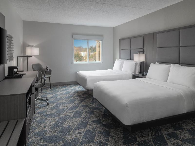 Fairfield Inn Suites By Marriott Framingham image