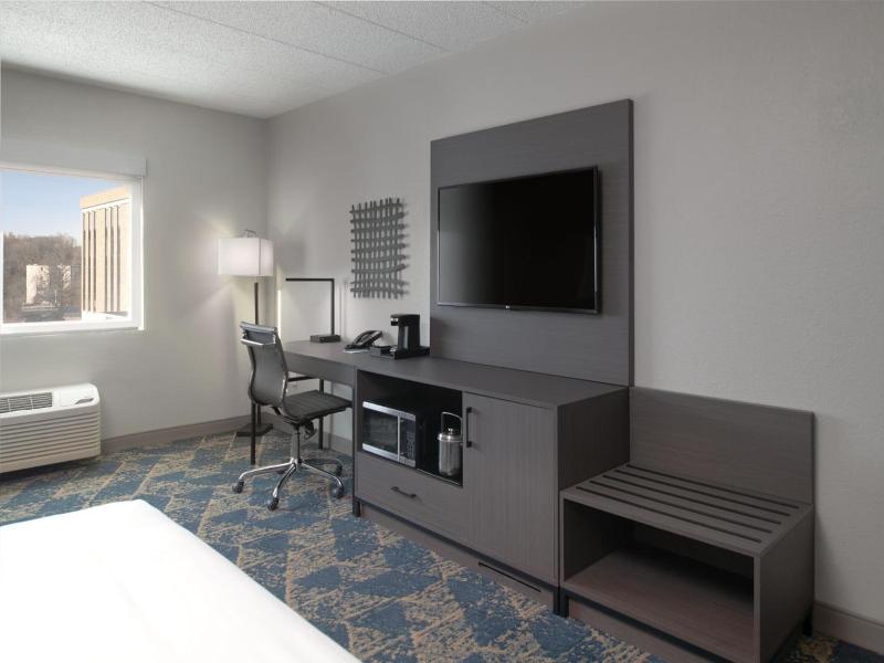 Fairfield Inn Suites By Marriott Framingham image