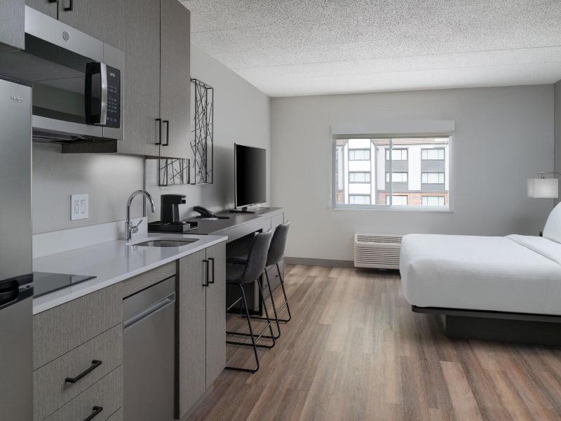 Fairfield Inn Suites By Marriott Framingham image