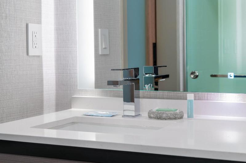 Fairfield Inn Suites By Marriott Framingham image
