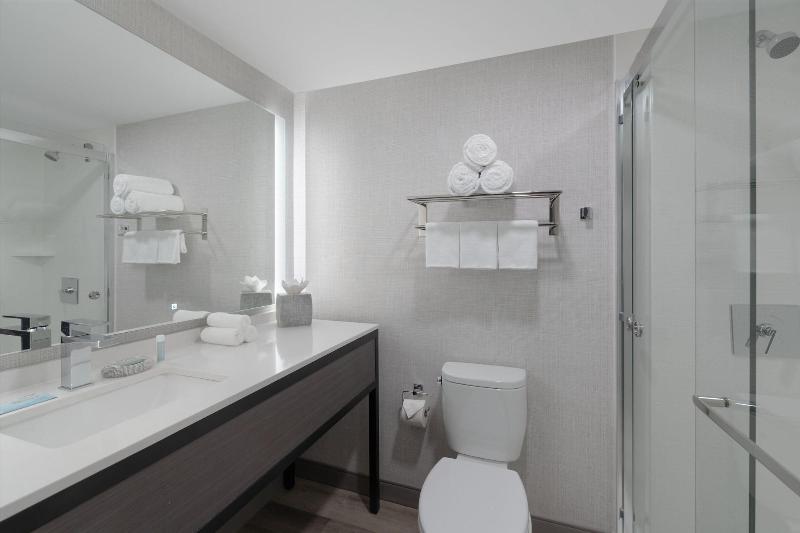 Fairfield Inn Suites By Marriott Framingham image