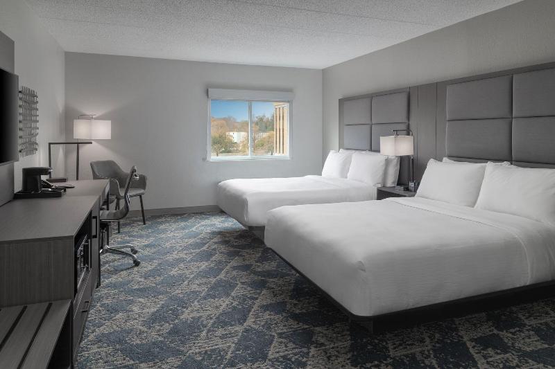 Fairfield Inn Suites By Marriott Framingham image