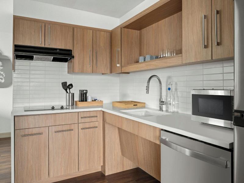 Element Springfield South image