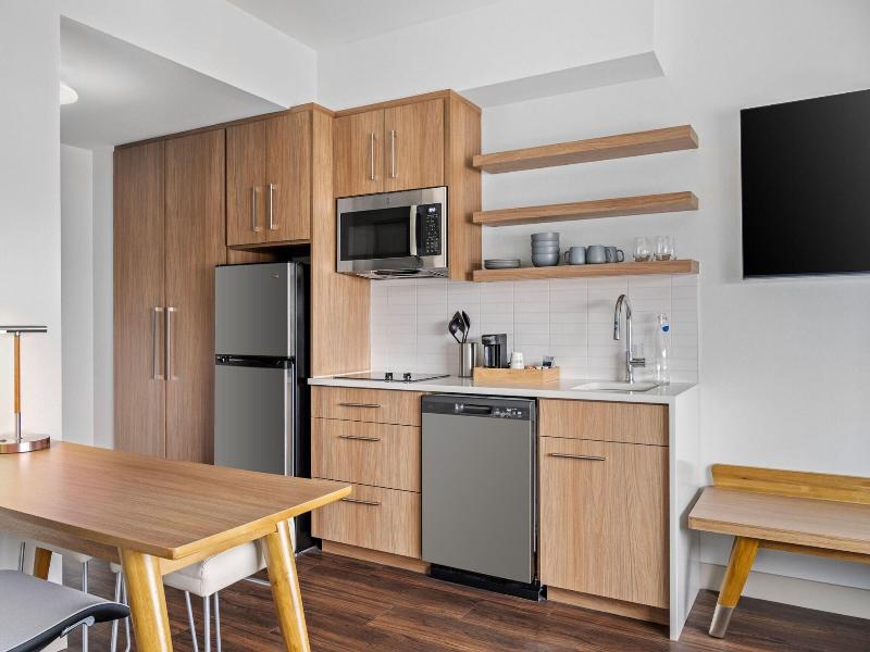 Element Springfield South image