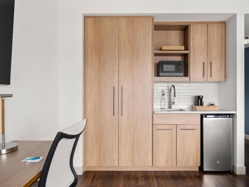 Element Springfield South image