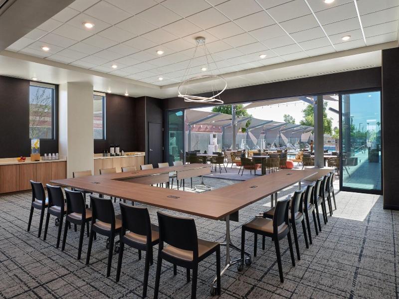 Fairfield Inn Suites By Marriott Tempe image