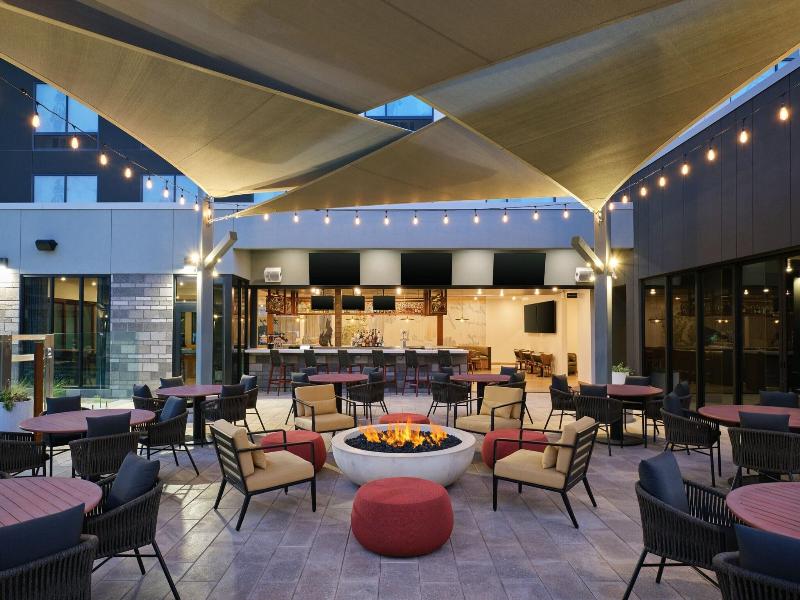Fairfield Inn Suites By Marriott Tempe image