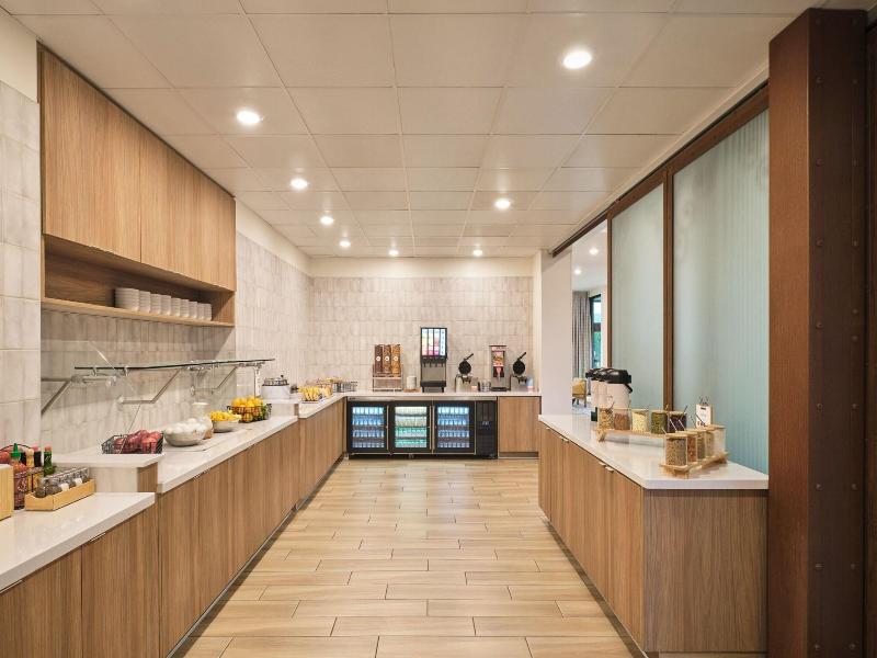 Fairfield Inn Suites By Marriott Tempe image