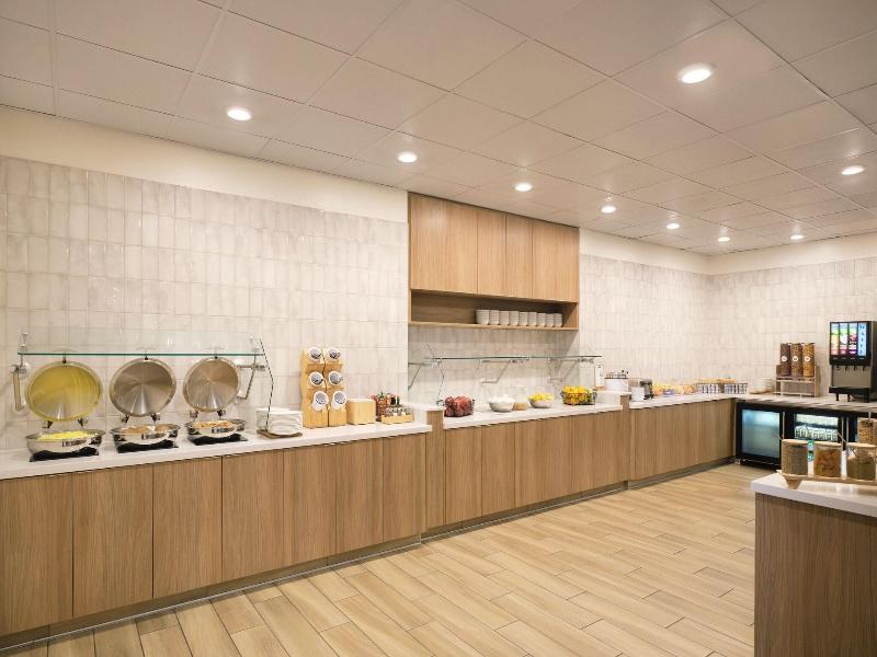 Fairfield Inn Suites By Marriott Tempe image