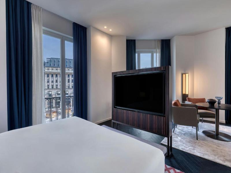 Dorothea Hotel Budapest Autograph Collection image