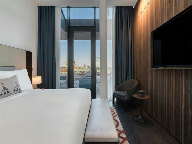 Dorothea Hotel Budapest Autograph Collection image
