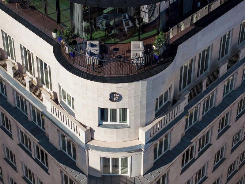 Dorothea Hotel Budapest Autograph Collection image