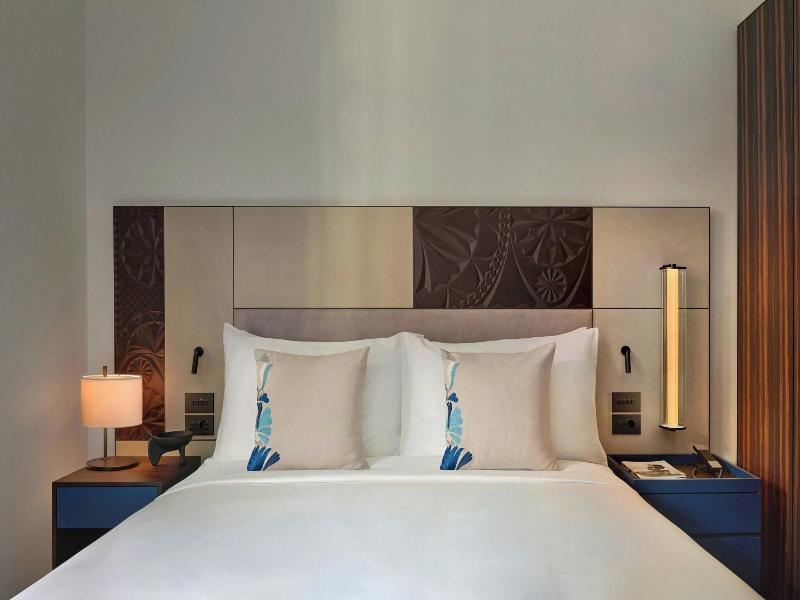 Dorothea Hotel Budapest Autograph Collection image