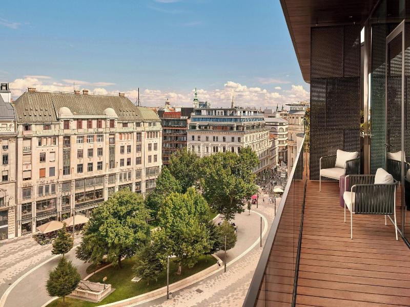 Dorothea Hotel Budapest Autograph Collection image