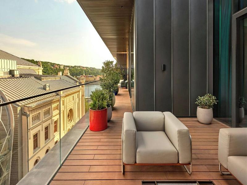 Dorothea Hotel Budapest Autograph Collection image