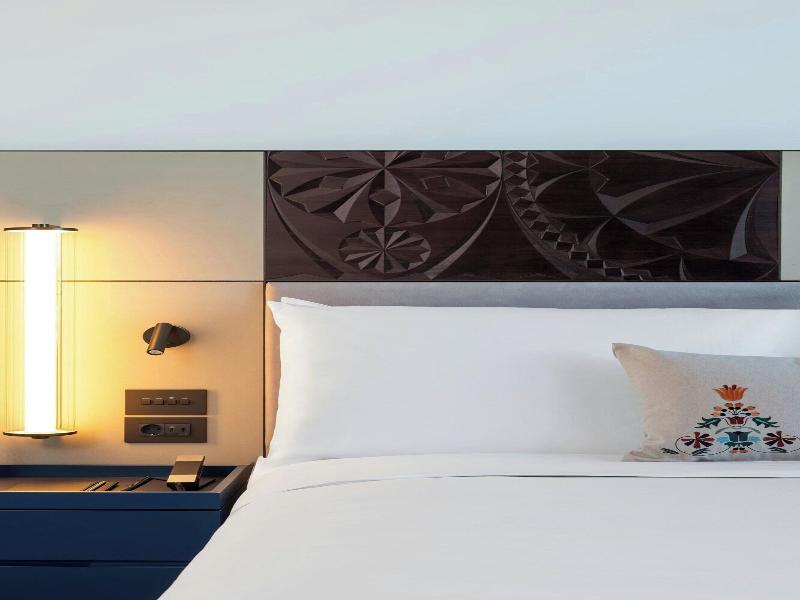 Dorothea Hotel Budapest Autograph Collection image