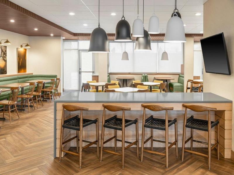 Fairfield Inn Suites By Marriott Detroit Taylor image