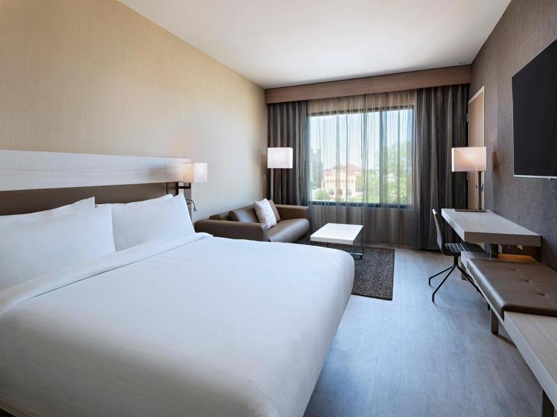 Ac Hotel By Marriott Waco Downtown image