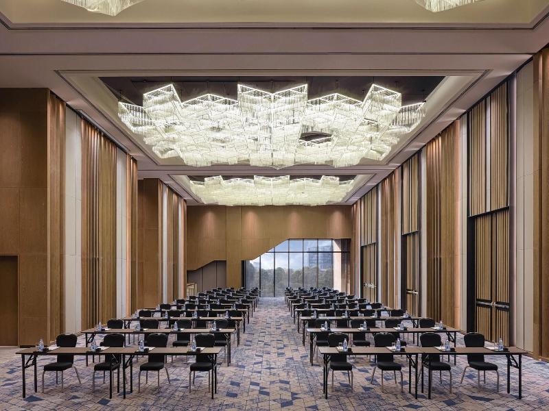 Renaissance Changzhou Wujin Hotel image