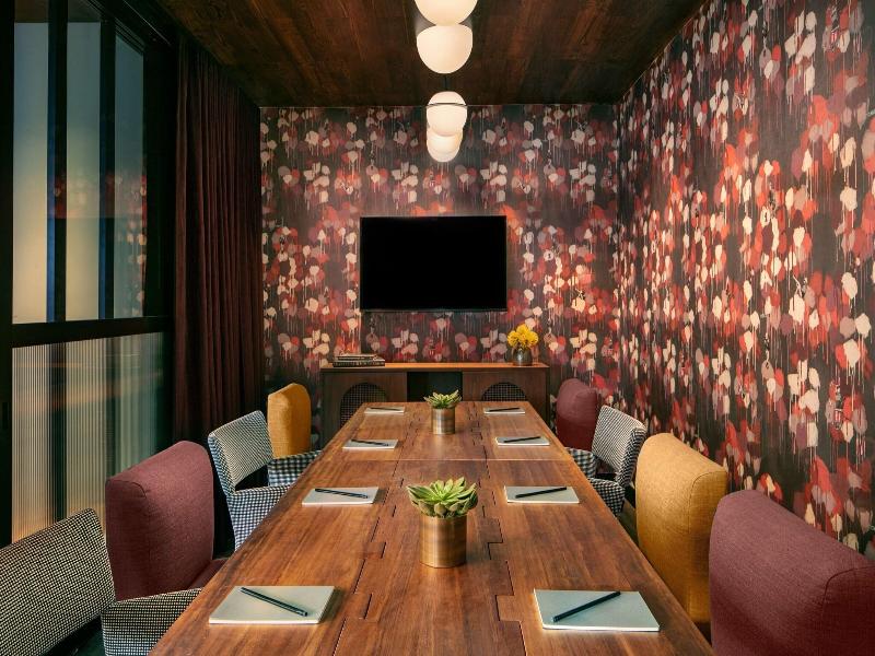 Moxy Nyc Lower East Side image