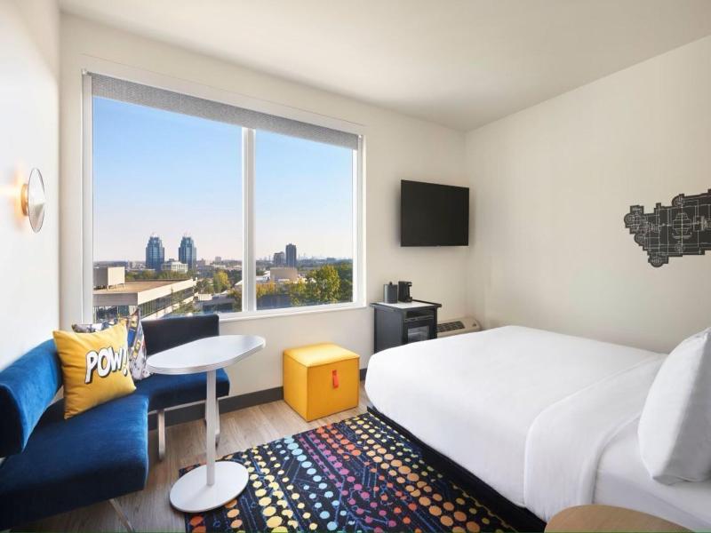 Aloft Atlanta Perimeter Center image