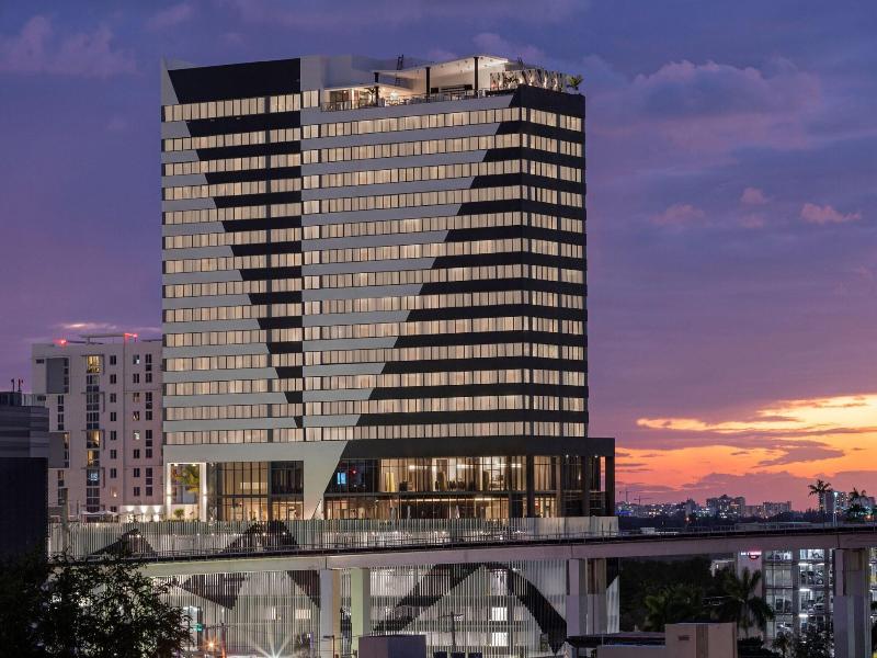 Ac Hotel By Marriott Miami Brickell image